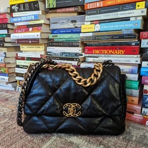 Chanel 19 Large in Black Goatskin